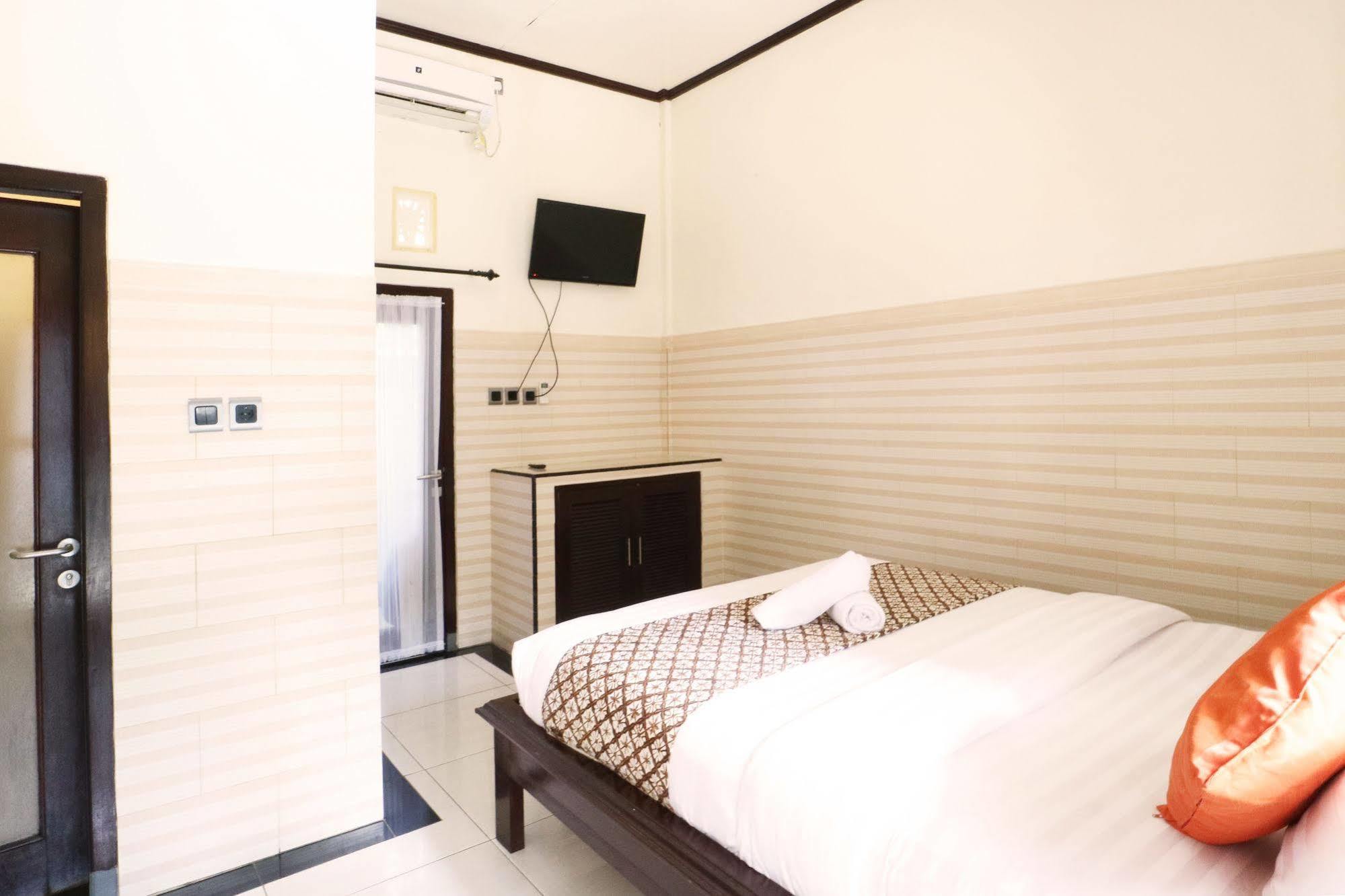 Oyo 91925 Ijo Eco Lodge Hotel Mengwi Ngoại thất bức ảnh