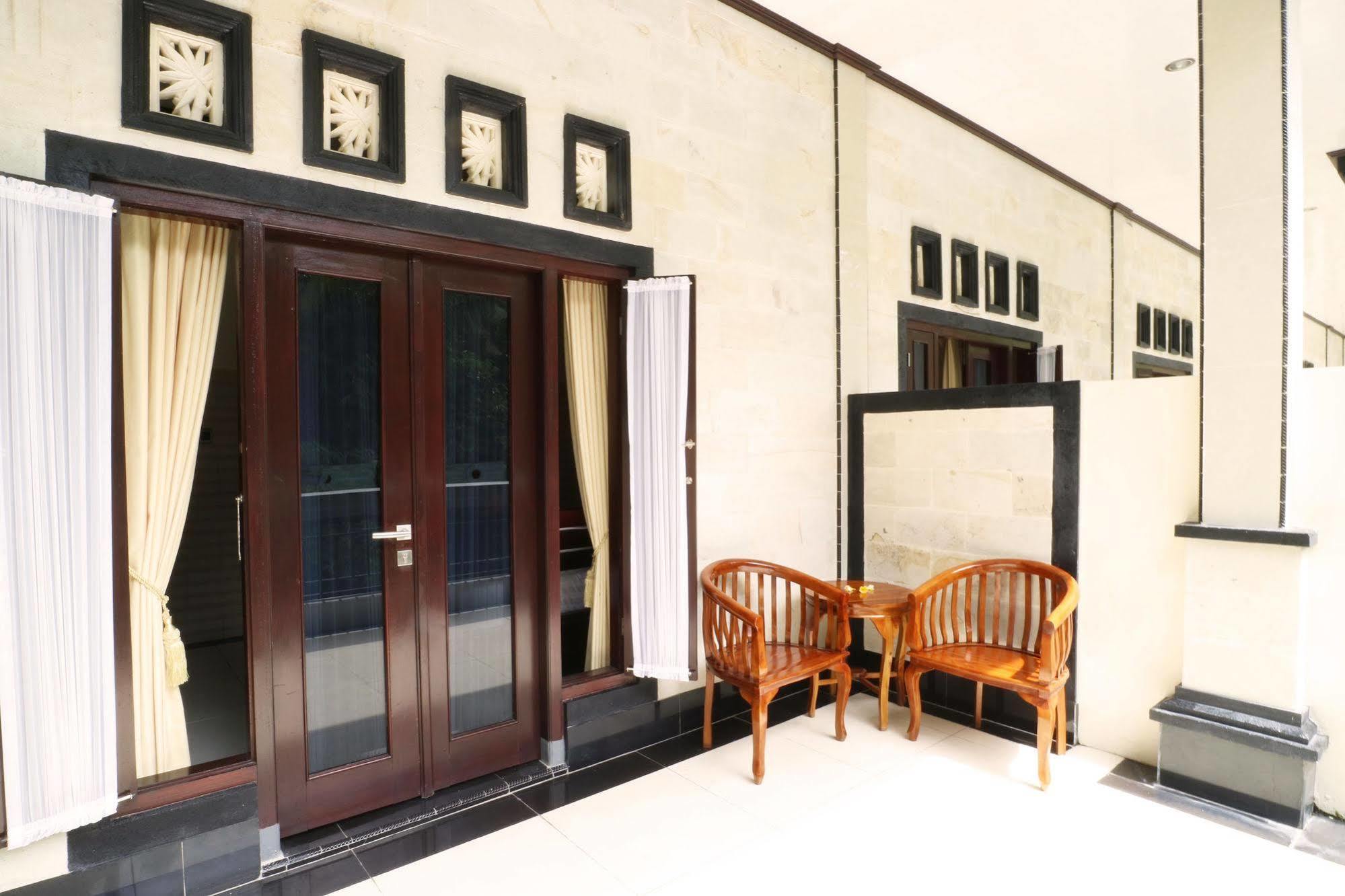 Oyo 91925 Ijo Eco Lodge Hotel Mengwi Ngoại thất bức ảnh