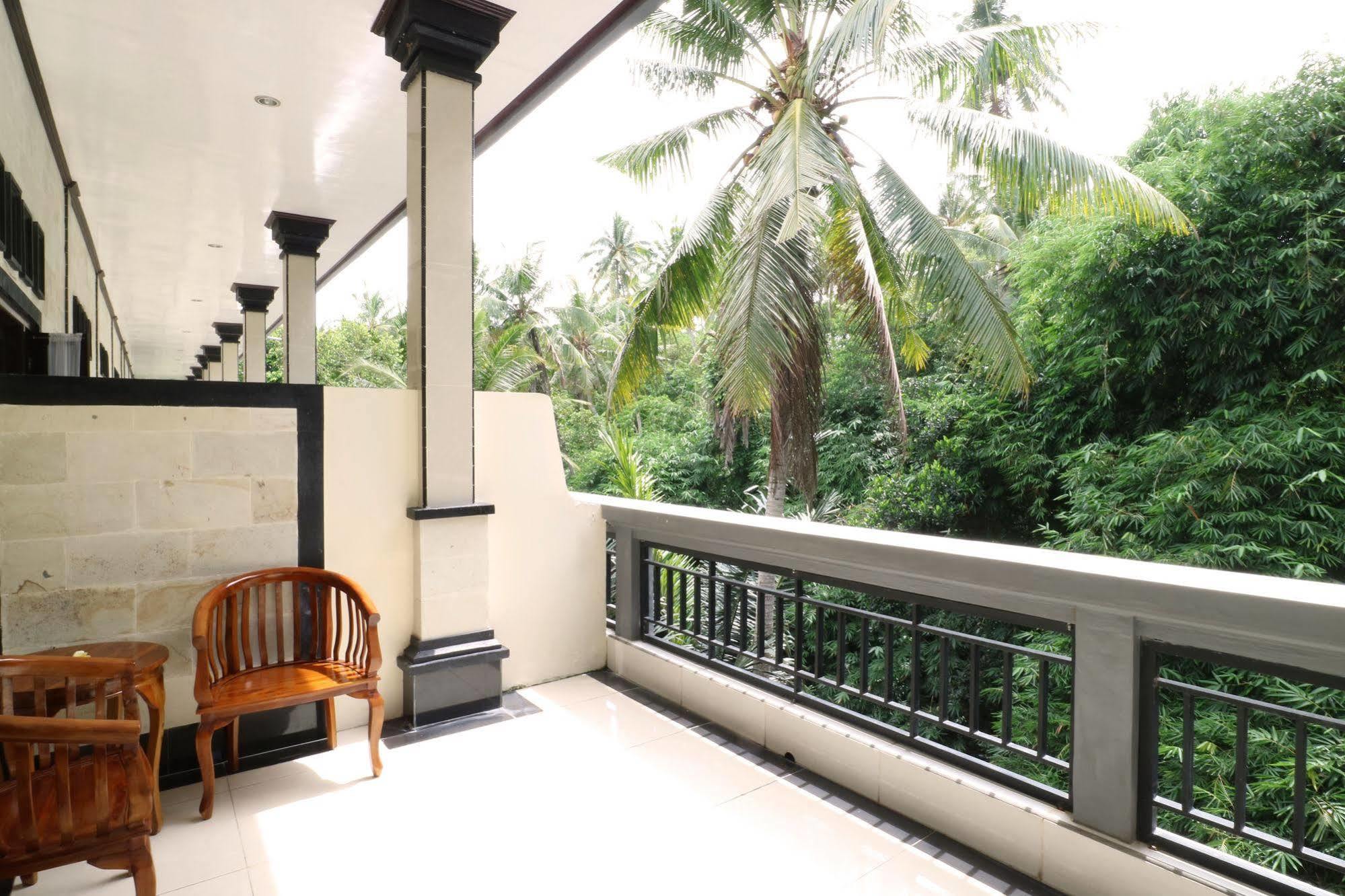 Oyo 91925 Ijo Eco Lodge Hotel Mengwi Ngoại thất bức ảnh
