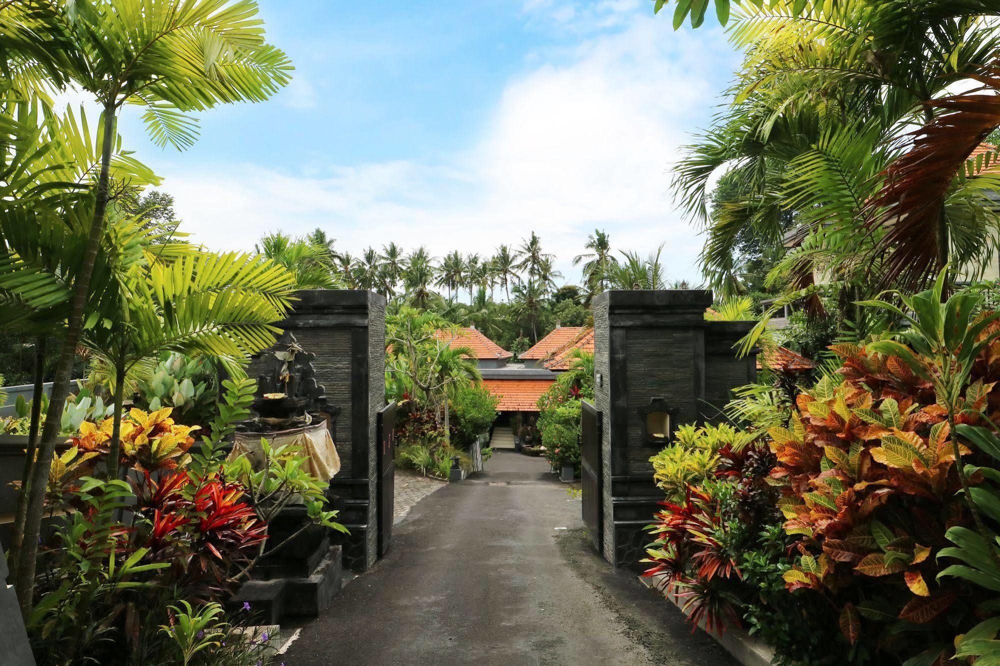 Oyo 91925 Ijo Eco Lodge Hotel Mengwi Ngoại thất bức ảnh
