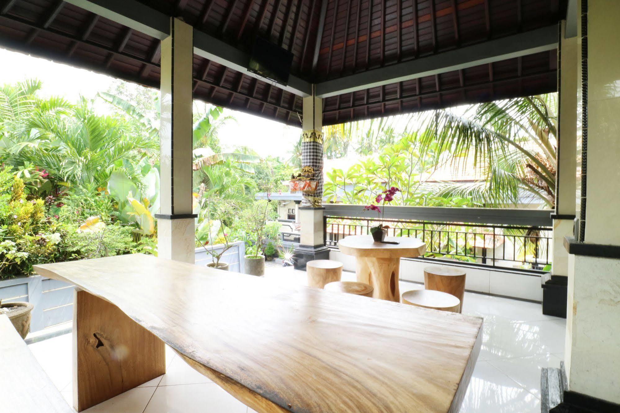 Oyo 91925 Ijo Eco Lodge Hotel Mengwi Ngoại thất bức ảnh