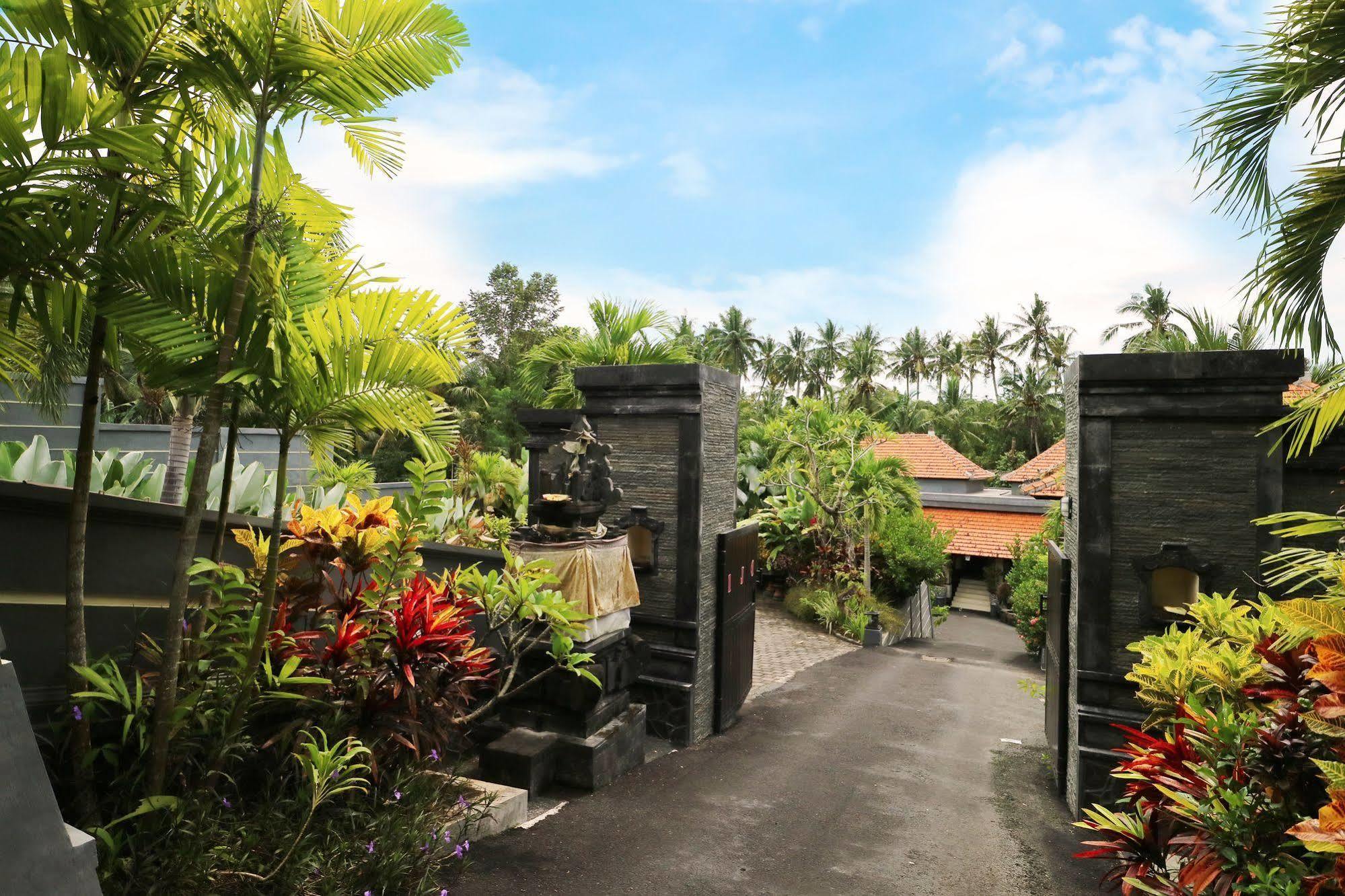 Oyo 91925 Ijo Eco Lodge Hotel Mengwi Ngoại thất bức ảnh